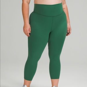 Lululemon Base Pace High Rise Crop 23”Brushed Nulux Everglade Green. Size 8
